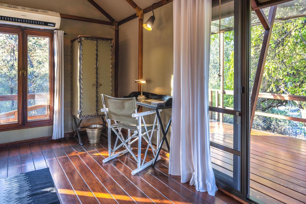 The Mushara Outpost Hotel Mokuti Lodge ภายนอก รูปภาพ